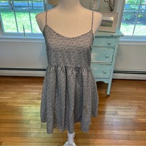 Black and white Old Navy sundress. SP. C17